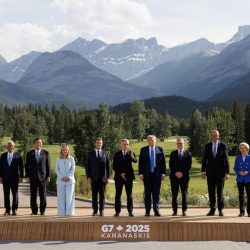 Unilad website reaches out to Dr Beth for analysis of Donald Trump’s ‘lack of respect’ for world leaders