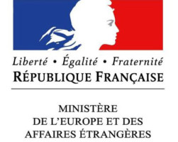Dr Beth Dawson, communication, body language and behaviour analysis. Expert insight into behaviours and communication from parents to professionals